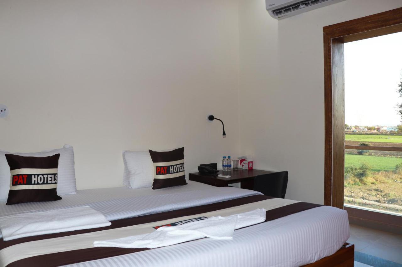 Pat Hotels Indore Ngoại thất bức ảnh