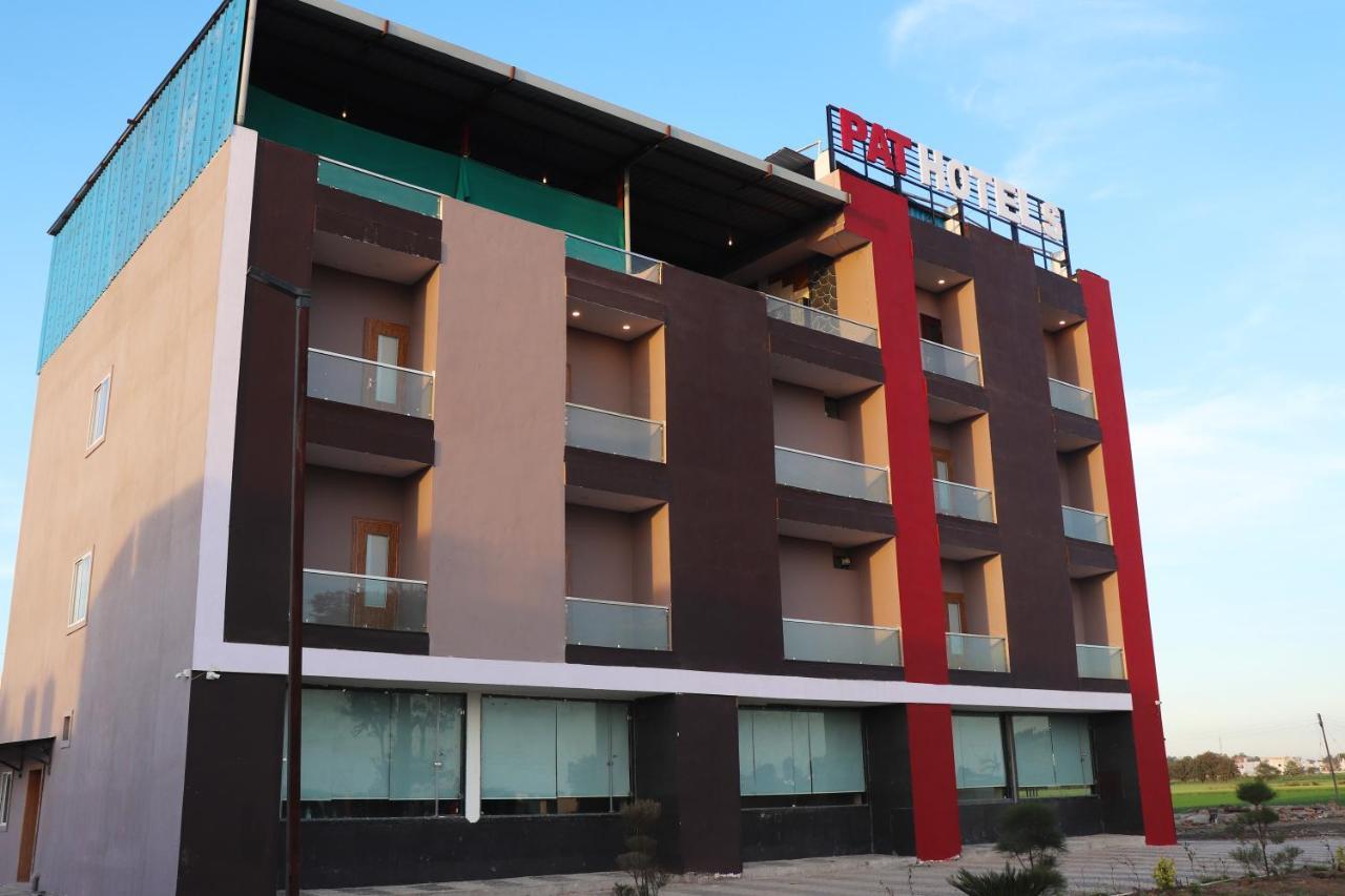 Pat Hotels Indore Ngoại thất bức ảnh