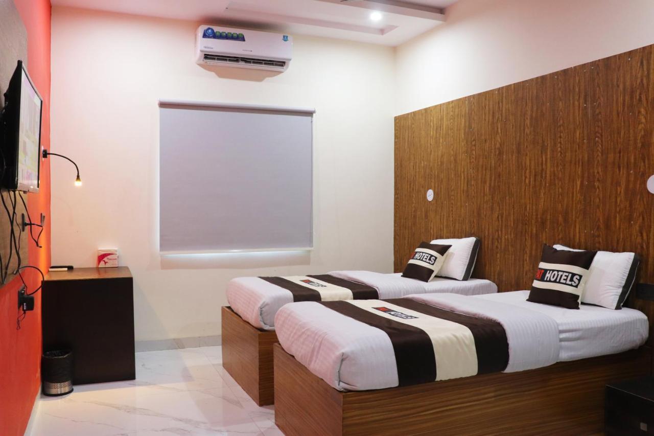 Pat Hotels Indore Ngoại thất bức ảnh