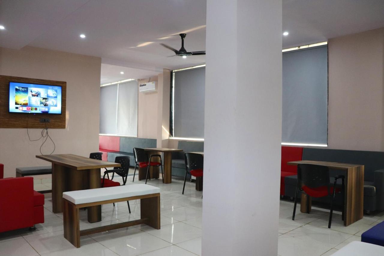 Pat Hotels Indore Ngoại thất bức ảnh