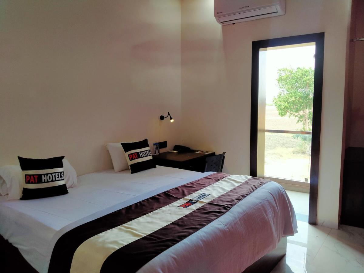 Pat Hotels Indore Ngoại thất bức ảnh